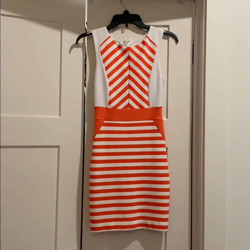 Fitted, striped salmon/white dress